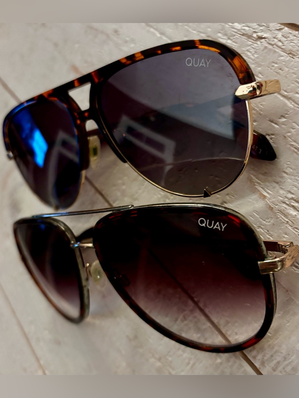 Quay Aviator Sunglasses Bundle - Picture 3 of 4